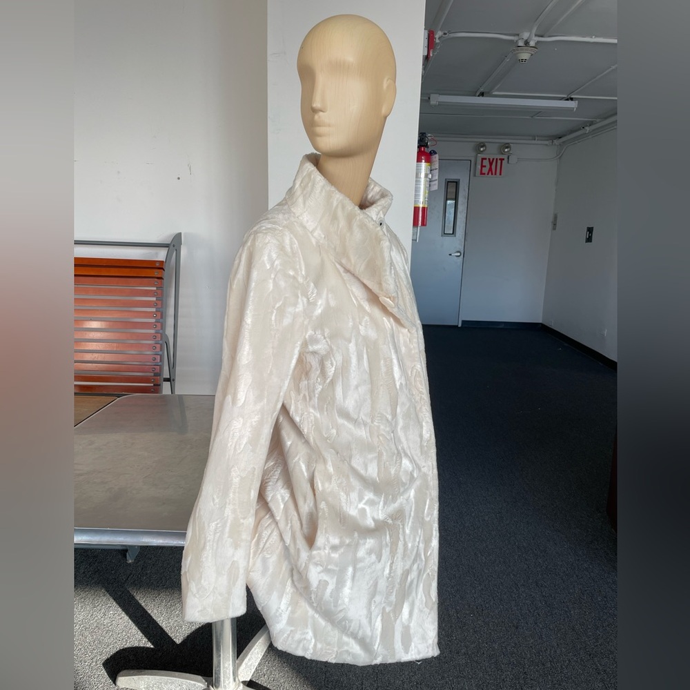 White coat WORTHINTON
